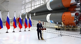 Putin fiducioso sulla sua vittoria: «Strage di Bucha è un falso»