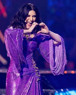 Eurovision, malore per Laura Pausini: assente dal palco per 20 minuti