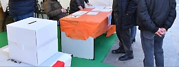 Centrosinistra, salta accordo sulle primarie: tablet e matite al centro della disputa
