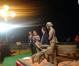 Battiato e Dalla, inaugurata la statua al Belvedere di Milo