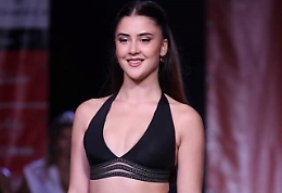 La racalmutese Amina in finale del concorso nazionale "Una ragazza per il cinema 2022"