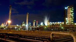 Priolo, incendio alla Lukoil: feriti due operai, uno in prognosi per ustioni al volto