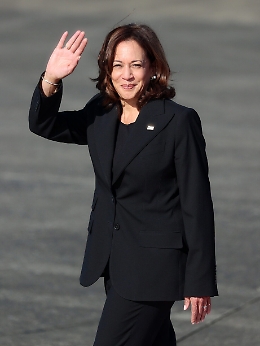 Taiwan: Harris, approfondiremo i rapporti non ufficiali