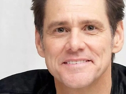 Mosca, ingresso vietato a 100 cittadini canadesi: tra questi l'attore Jim Carrey