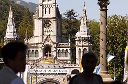 Da Catania volo diretto per Lourdes e Firenze con Volotea