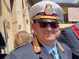 Testata al comandante dei vigili urbani: un arresto a Francofonte
