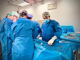 Muore per una emorragia cerebrale e la famiglia dice s&igrave; all'espianto degli organi: il prelievo al San Marco di Catania