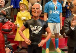 Giorgio Armani è già una statuina del presepe napoletano: l'omaggio di Genny Di Virgilio