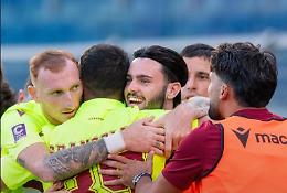 Trapani, colpo in pieno recupero a Crotone