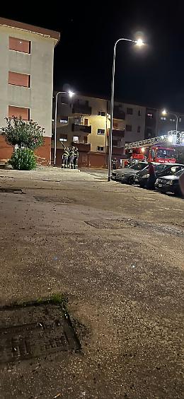 Vittoria, cadono calcinacci dai balconi delle case popolari di Fanello