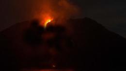 Lo Stromboli torna ad essere "sorvegliato speciale": eruzione nella Sciara del Fuoco