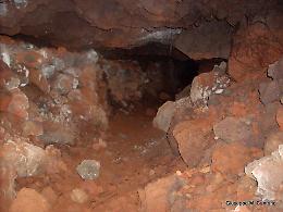 La storia della grotta Lucenti: là dove si estraeva la “rena rossa” potrebbe essere realizzato un parco minerario
