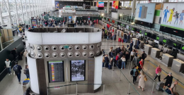 Caro voli per Natale, istruzioni per l'uso: ecco le tariffe reali delle principali destinazioni. Milano-Catania il più costoso