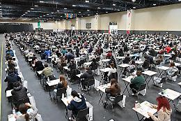 Università, 55mila aspiranti medici al primo esame dopo il semestre "aperto": c'è chi rischia l'annullamento