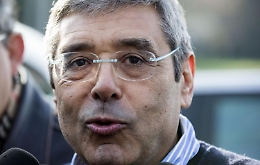 Appalti pilotati nella sanità, le carte dell'arresto di Totò Cuffaro: per la giudice esiste un «metodo» ma non il «sistema»