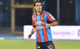 Il Catania è una corazzata: Crotone abbattuto 2-0, Corbari e Lunetta protagonisti