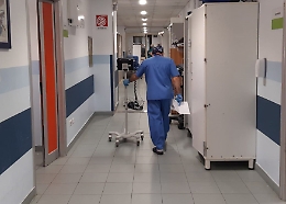 Un nuovo caso scuote il pronto soccorso di Siracusa: «Io umiliata davanti a tutti»