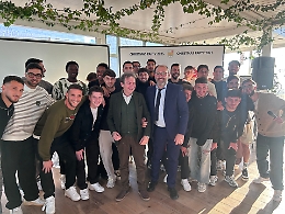 Gli auguri del Messina: &laquo;C'&egrave; magia in questo gruppo, lavoriamo per cresce ancora&raquo;