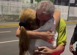 Venezuela, notte di liberazioni: Gasperin e Pilieri tornano liberi. Attesa febbrile per Trentini e gli altri italiani