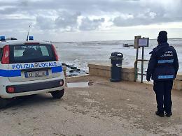 Cani avvelenati a Donnalucata, controlli in serie della polizia locale