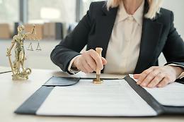 Arbitro Assicurativo: cosa &egrave; e perch&eacute; dal 15 gennaio c'&egrave; la corsia rapida (da 20 euro) per i reclami contro le polizze