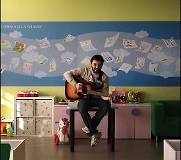 Per i bambini in Pediatria canzoni alla... Fragola