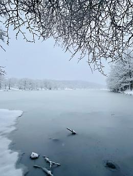 Una domenica al lago Maulazzo, se la fiaba diventa un incubo per chi vuole camminare. &laquo;Un traffico peggio del centro di Catania&raquo;