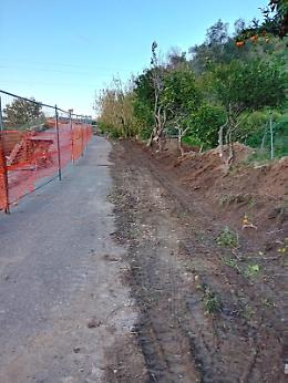 By-pass sulla strada provinciale 45 a Massa San Nicola: apertura imminente, esplode la polemica su Palazzo dei Leoni