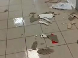 Crolla sottotetto al Liceo Scientifico: alunni a casa