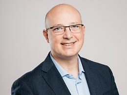 Salvatore Vinci, l&rsquo;uomo dell&rsquo;Oms che porta la luce e protegge le vite