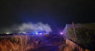 Donnalucata, incendio notturno dinanzi a un locale balneare