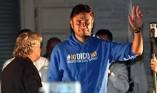 Di Battista ha ripreso conoscenza dopo il malore: scatta il trasferimento immediato all'Avana | Il governo si muove: un aereo per riportare l'ex parlamentare in Italia&nbsp;| Il Dibba, ritratto di un ribel