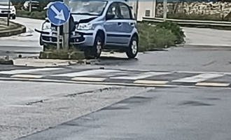 Modica, perde il controllo dell'auto e impatta contro un lampione: ferito l'automobilista