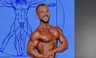 Daniele Spadola che forza, il bodybuilder ispicese si qualifica per i mondiali