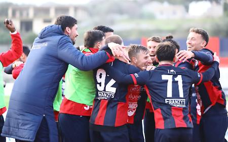 Il Modica calcio caccia l'urlo in gola: il palo a tempo scaduto nega la vittoria