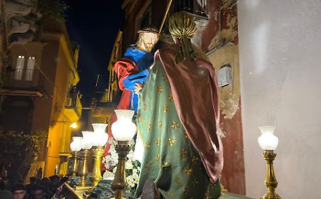 I riti della Settimana santa a Ragusa, la processione con il gruppo statuario de "La Veronica"