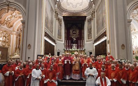 Ragusa accoglie un nuovo sacerdote: don Gianni Corallo ordinato presbitero in cattedrale