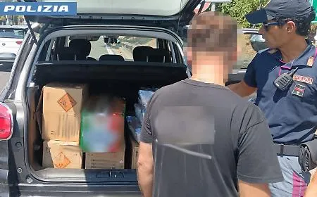 Aveva 191 chili di fuochi d'artificio in auto, denunciato