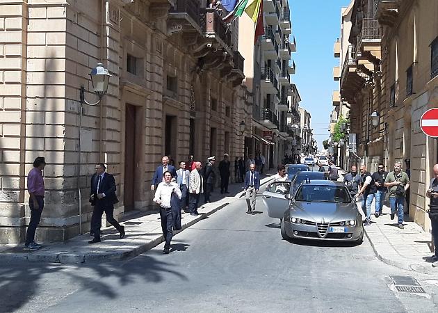 Aggressione all'ufficio Servizi demografici del Comune di Vittoria, la Cgil: "Serve attivare misure di sicurezza"