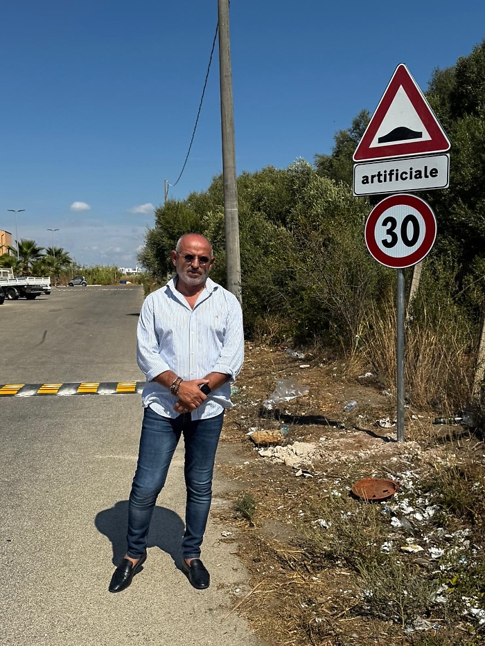 Vittoria, installati i dossi rallentatori in via Troisi