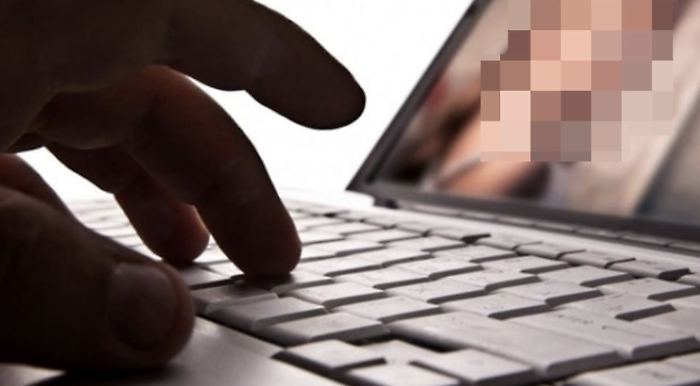 Ragusa e la pedopornografia online, ex dipendente comunale resta ancora ai domiciliari dopo 5 mesi di custodia cautelare