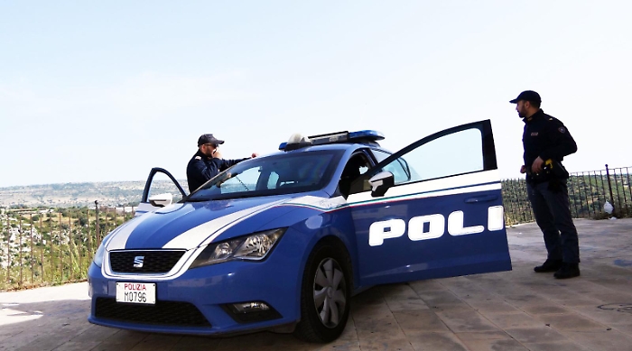 Vittoria, truffe online: arrestato un 29enne