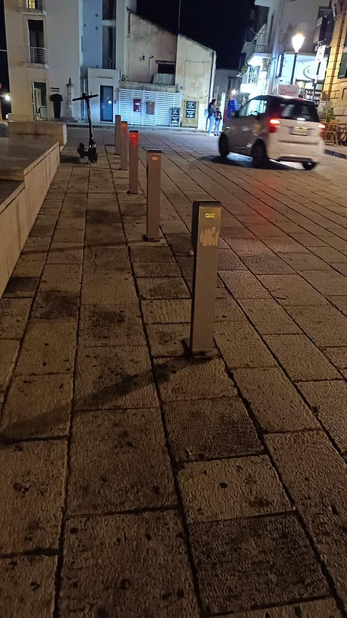 Ragusa Ibla, piazza Odierna in parte al buio: la denuncia del consigliere Bennardo