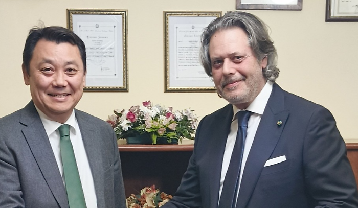 Sicilia apre al Kirghizistan: zero tasse per sette anni e terreni gratuiti per gli investitori