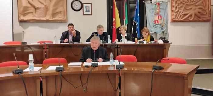 Ispica, sfiduciato il sindaco Leontini. Annunciata sfilza di ricorsi