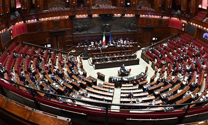 Manovra, valanga di emendamenti al Senato: il dossier si fa più pesante prima del traguardo