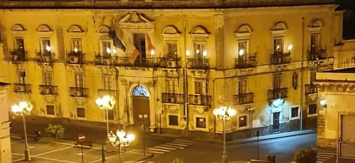 Crisi politica, si dimettono quattro assessori. Sindaco Lo Faro in bilico