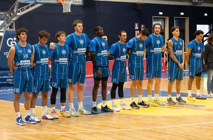 La Viola Reggio Calabria è dilagante, si ferma a sette la striscia di vittorie della Virtus Ragusa