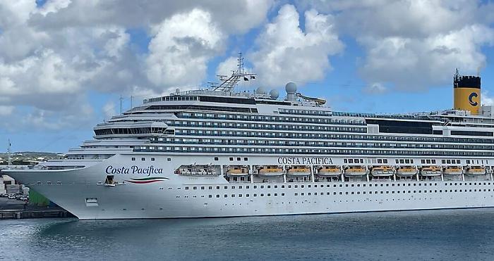 Palermo, turista francese su una nave da crociera  salvata da medico del 118