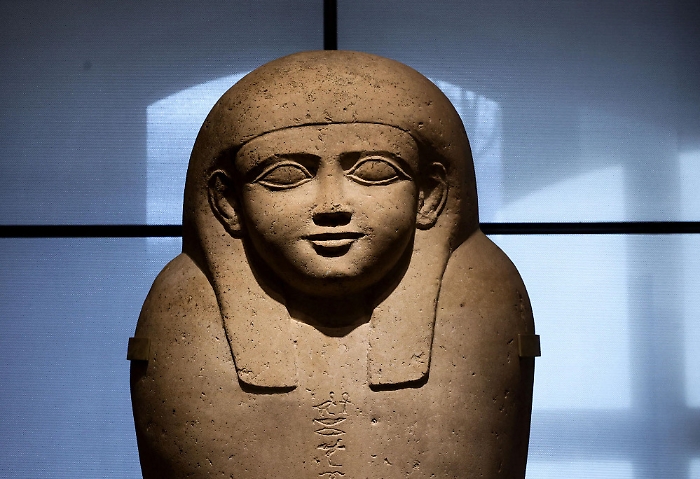 Allagamento al Louvre: opere gravemente danneggiate nella sala delle antichità egiziane